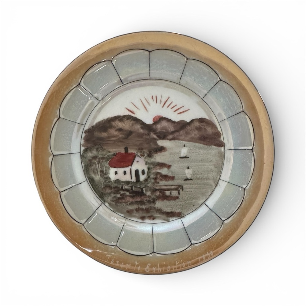 Vintage lusterware plate, produced in Czechoslovakia around the 1930s - no chips